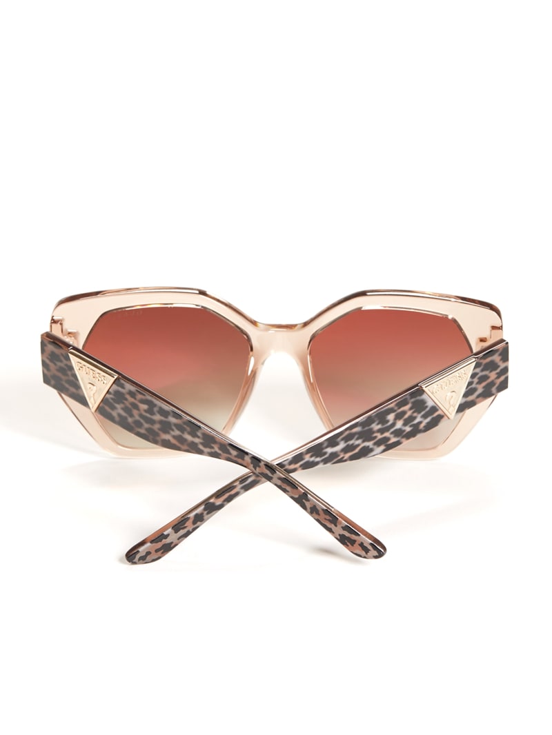 Beige Women's Guess Triangle Geometric Sunglasses | 8972405-MK