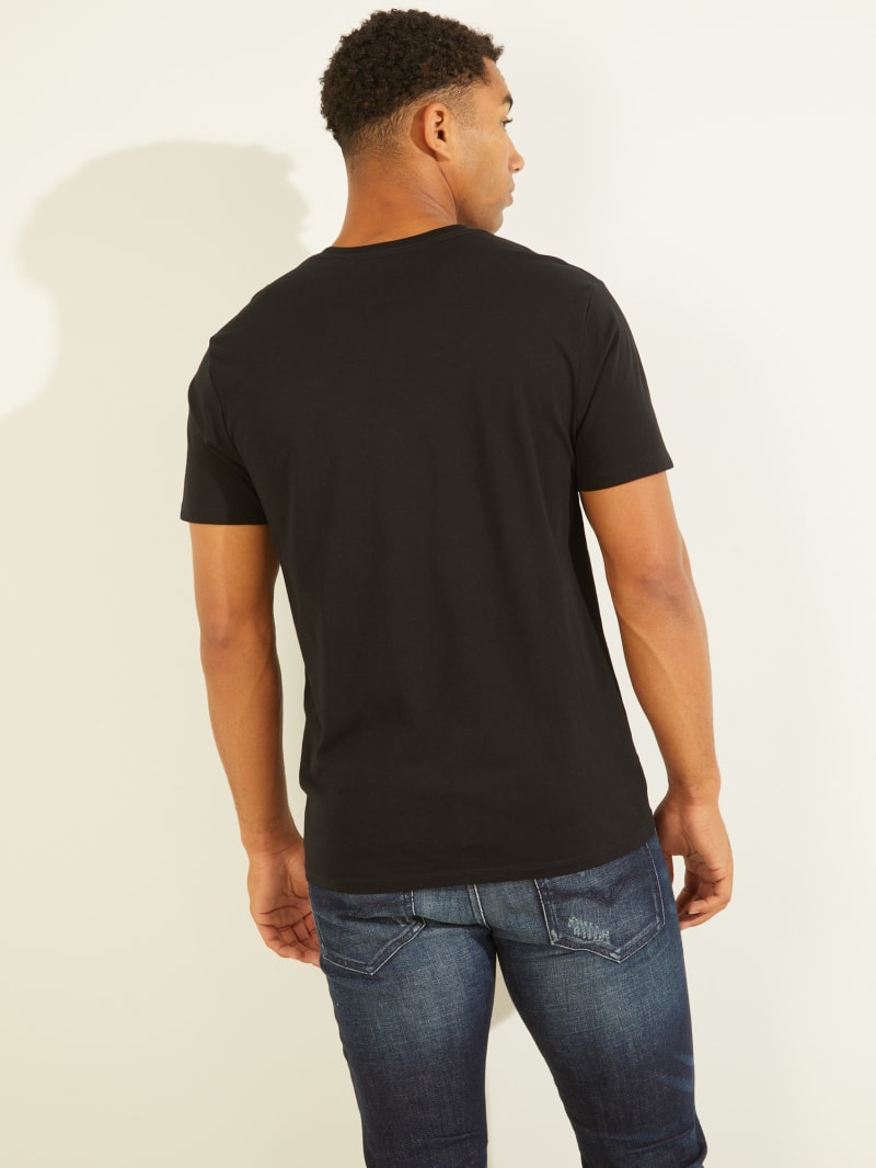 Black Men's Guess Classic Logo Tee T Shirts | 9825063-KO