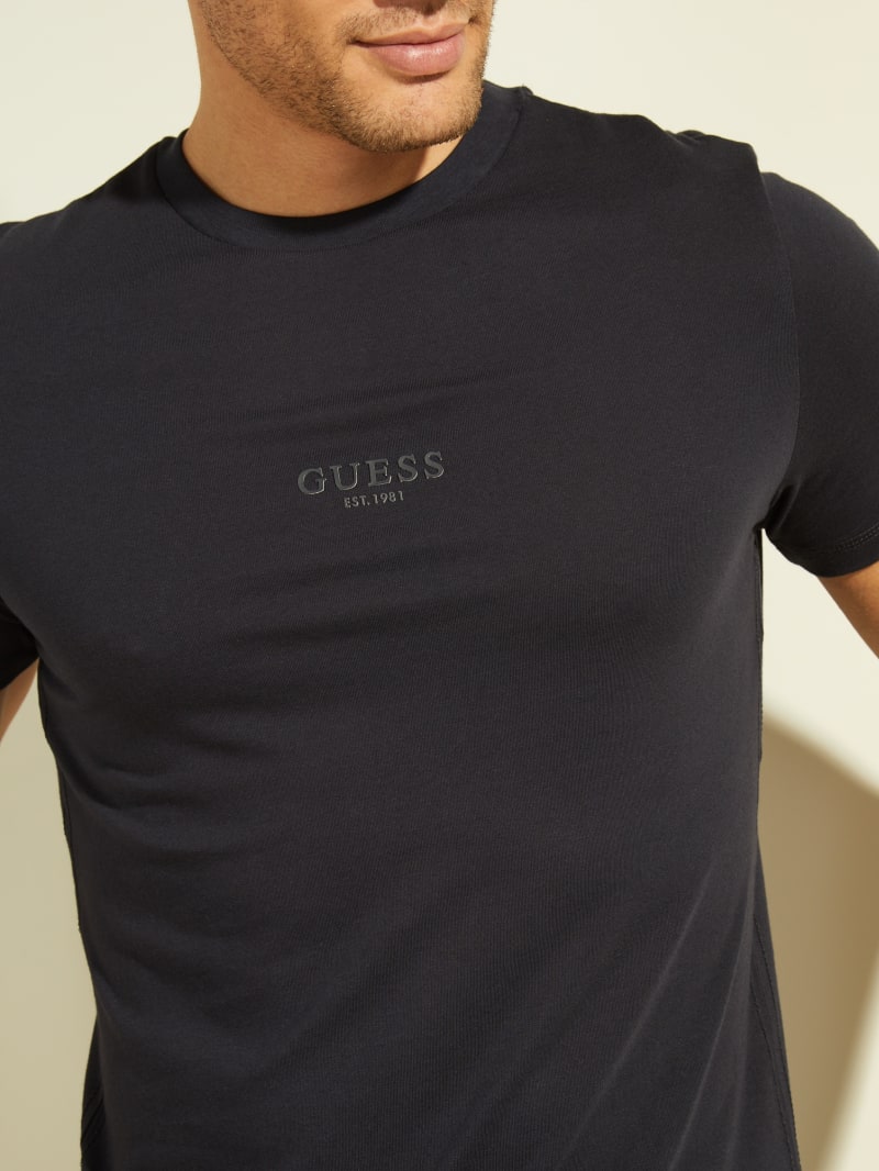 Black Men's Guess Eco Aidy Logo Tee T Shirts | 8254601-WB