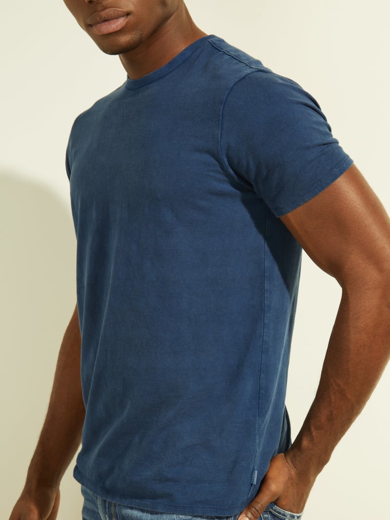 Blue Men's Guess Eli Washed Tee T Shirts | 1326849-KD