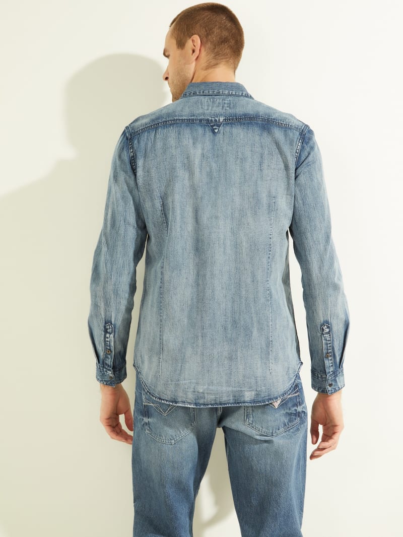 Blue Men's Guess Truckee Denim Shirts | 1780924-UZ