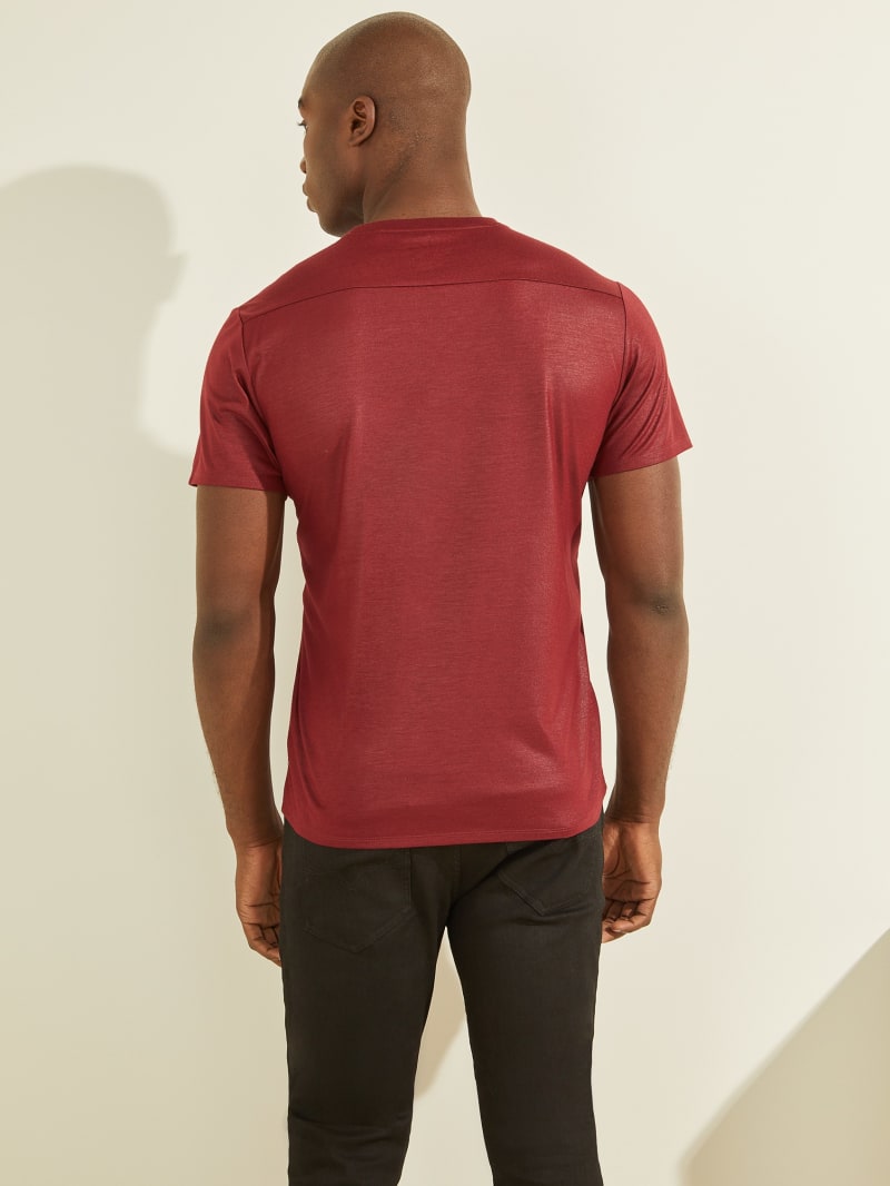 Burgundy Men's Guess Mason Yoke V-Neck Tee T Shirts | 6815042-SU