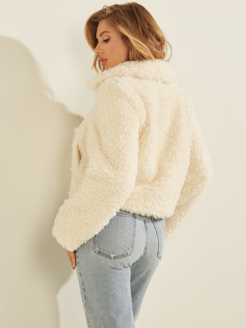 Cream White Women's Guess Fluffy Teddy Coats | 4706932-QS