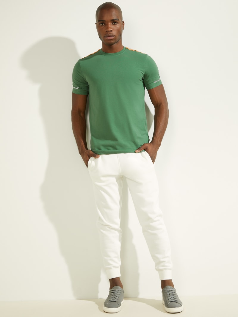 Green Men's Guess Rodney Active Tee T Shirts | 4162857-HY