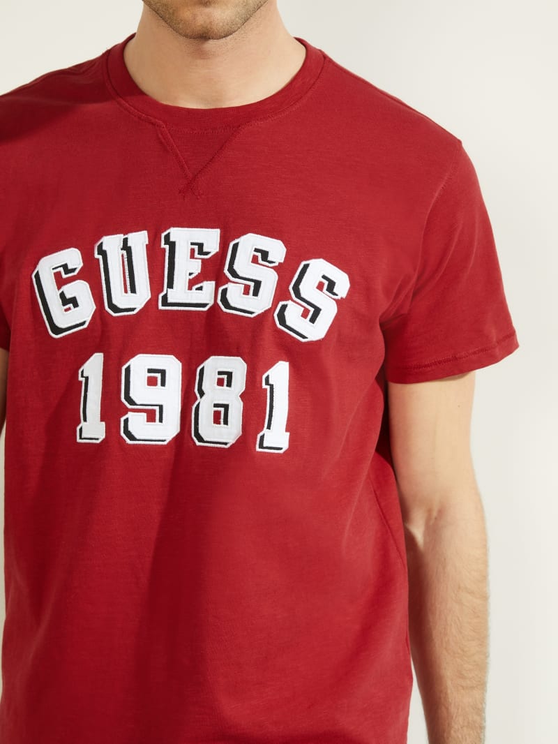 Red Men's Guess Academy Tee T Shirts | 8765201-IV