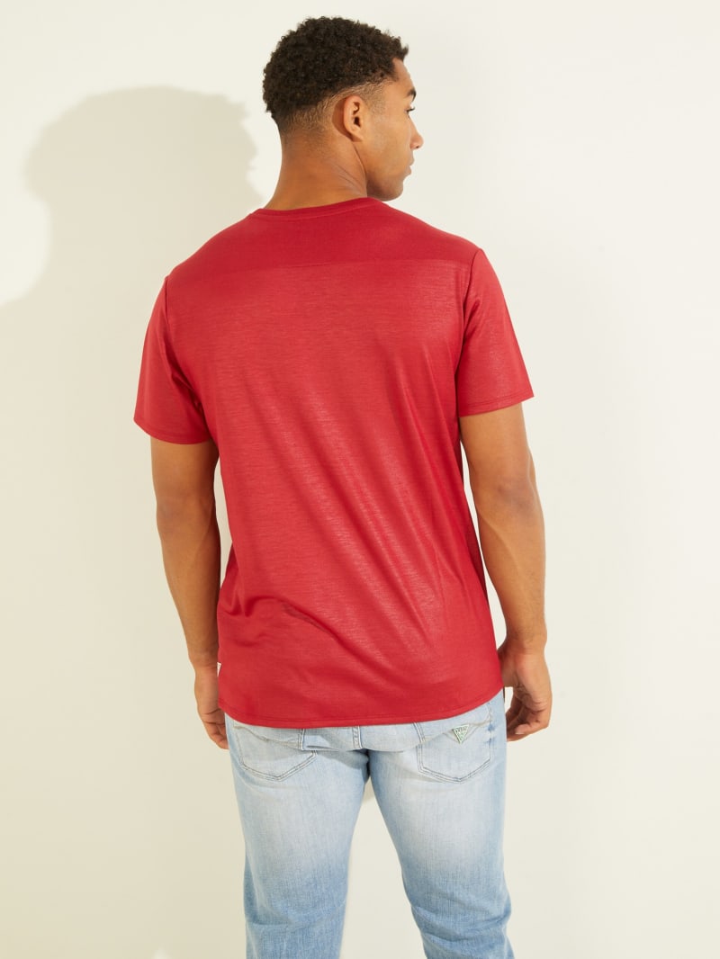 Red Men's Guess Mason Yoke V-Neck Tee T Shirts | 7238916-NP