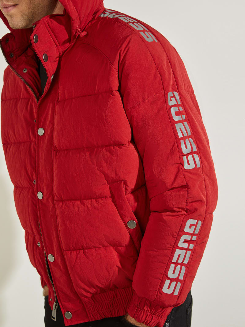 Red Men's Guess Summit Nylon Ski Puffer Jackets | 2604837-LR