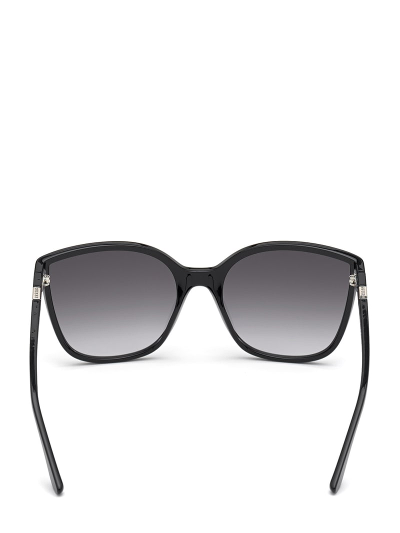 Silver Women's Guess Oversized Cat-Eye Sunglasses | 2903476-EQ