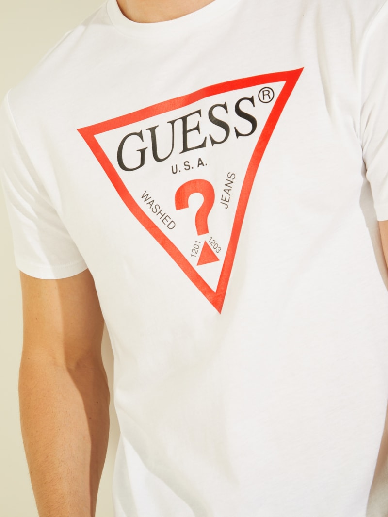 White Men's Guess Classic Logo Tee T Shirts | 0297634-UW