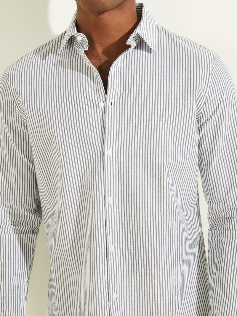 White / Navy Men's Guess Seersucker Italian Notched Cuff Shirts | 1973860-YI