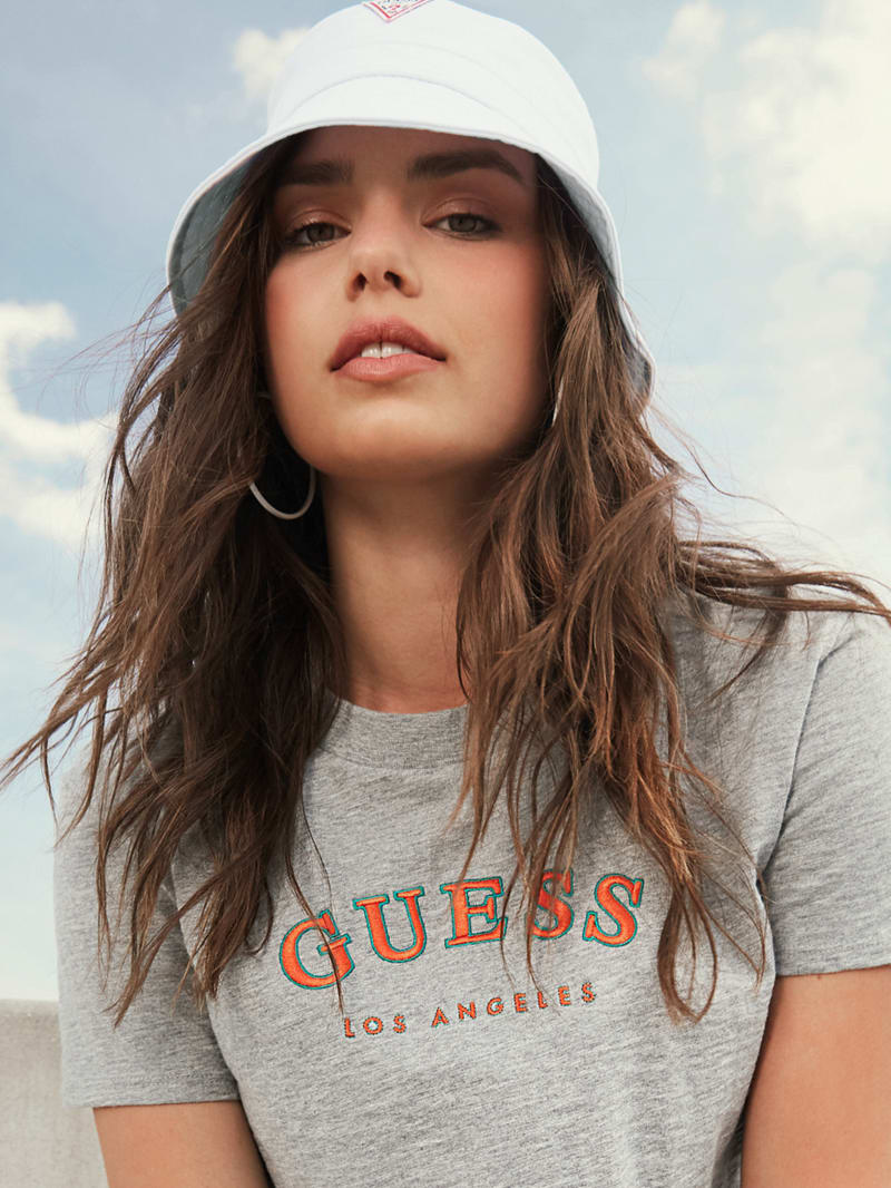 White Women's Guess Logo Bucket Hats | 8295630-HP