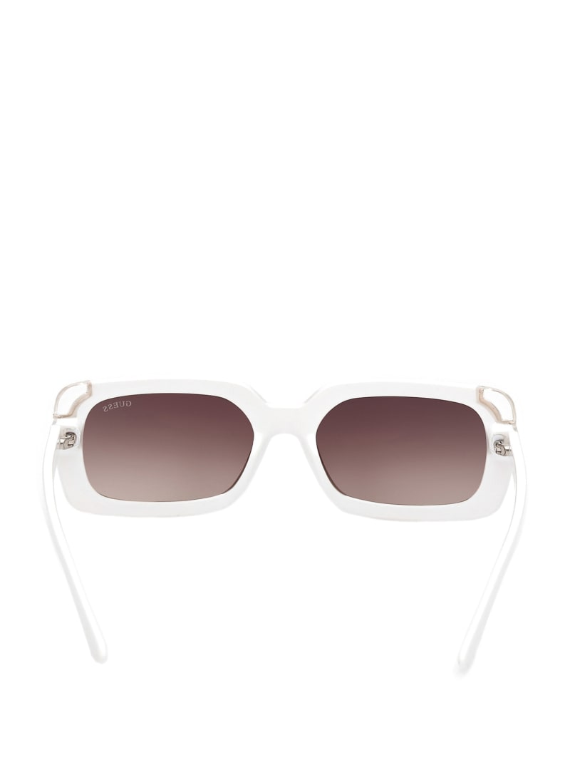 White Women's Guess Square Logo Sunglasses | 7436821-YF